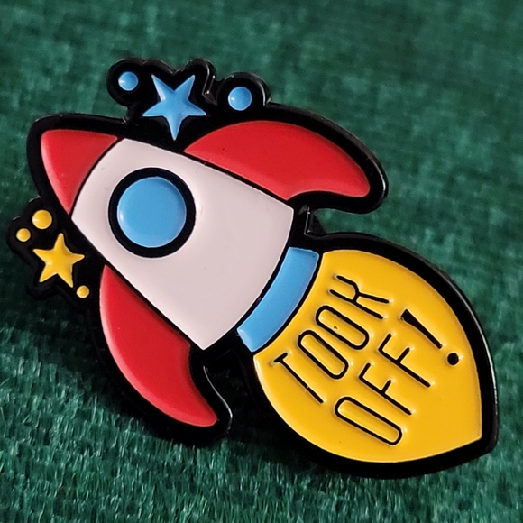 TOOK OFF Rocket And Stars Enamel Pin - Picture 3 of 11
